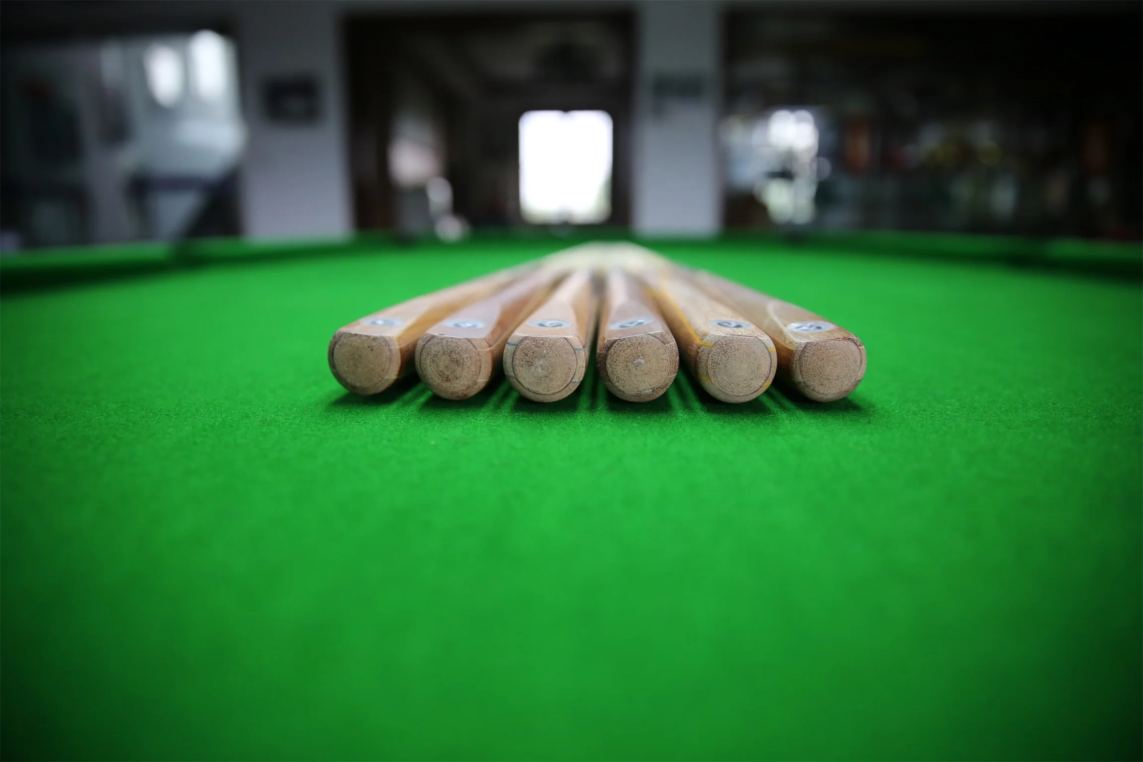 Professional Snooker Billiard Cue with 10mm Cue Tip