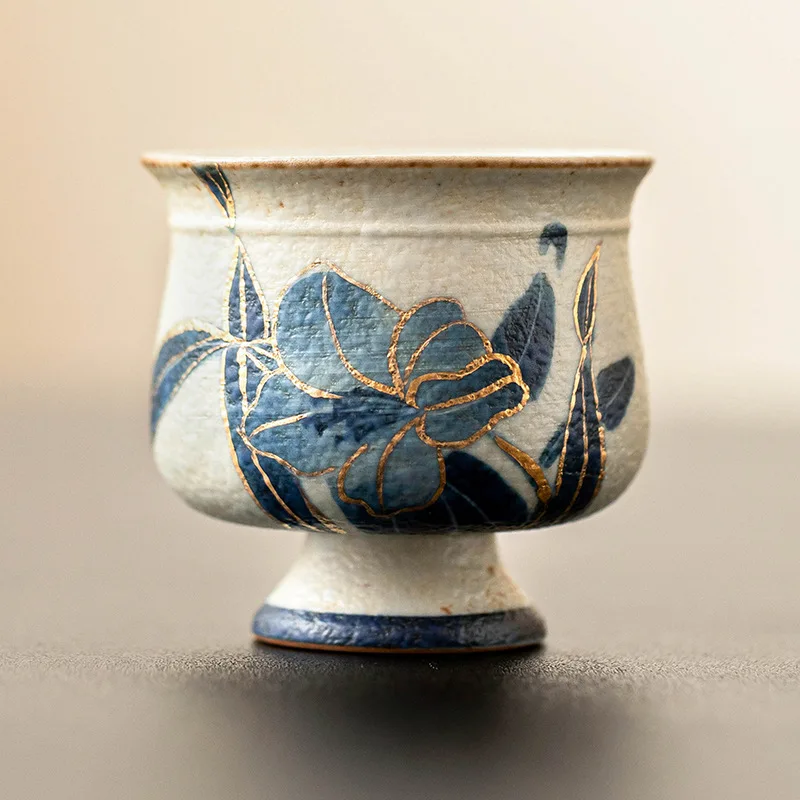 Blue and white flint red ceramic teacup gold painted hand painted lily tall cup master cup household kung fu tea cup single