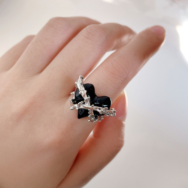 Women's Ring Open Knuckle Ring Creative Retro Star Moon Ring Old Ring Suitable as a Gift for Women Free Shipping