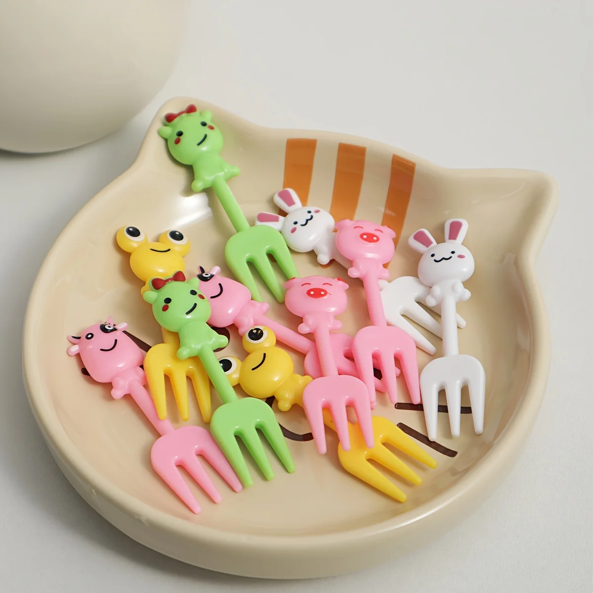 10pcs-Reusable Animal Fruit Fork Outdoor Home Use