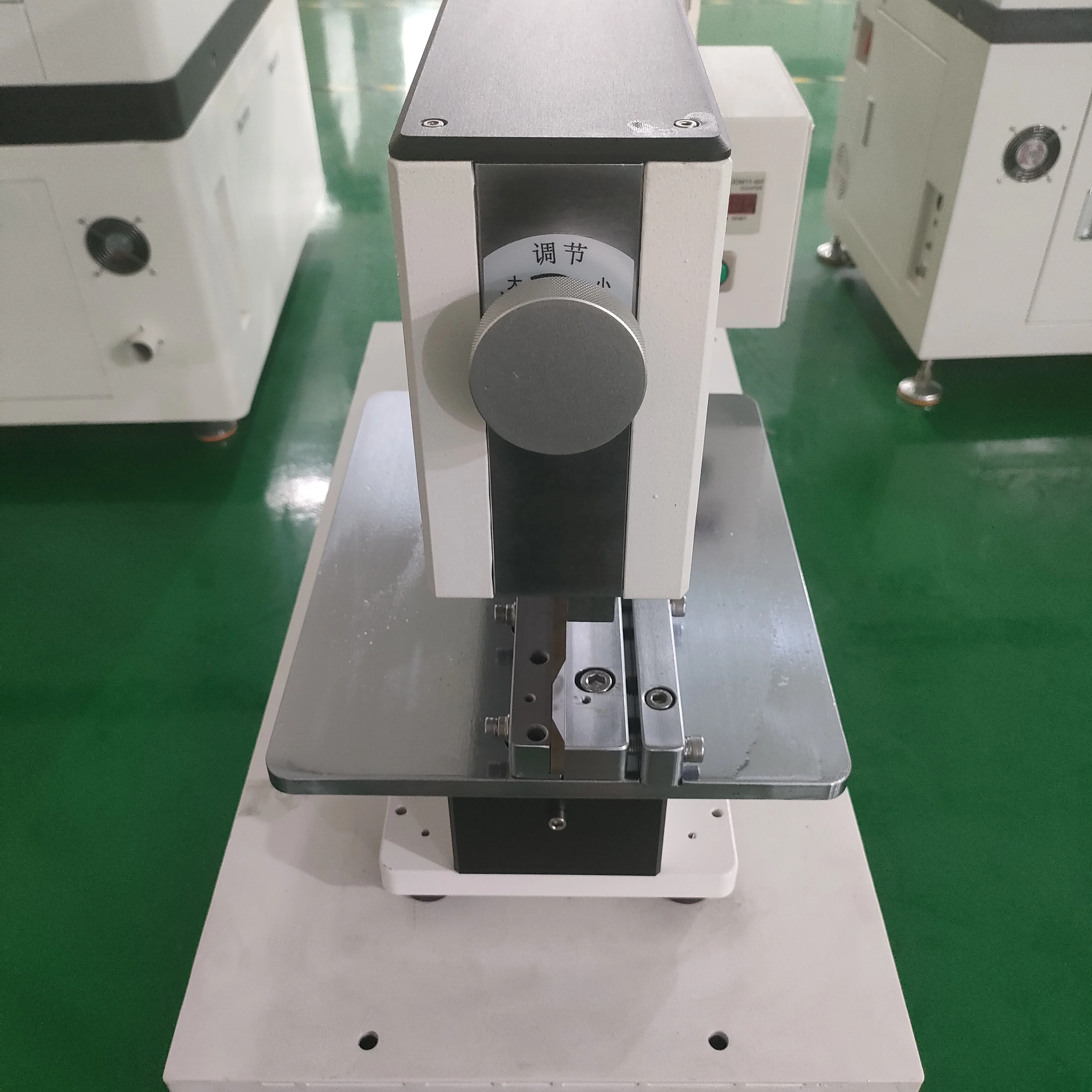 รูปสินค้า เครื่องตัด PCB พร้อมระบบเลเซอร์ สำหรับงานอิเล็กทรอนิกส์