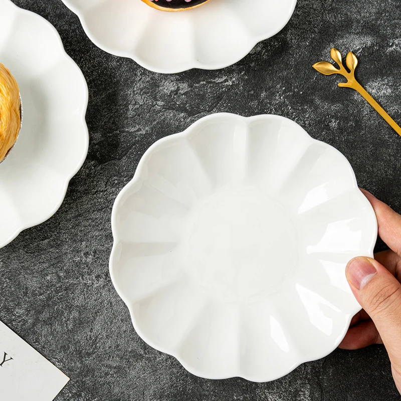 1 Set of 4 Ceramic Orchid White 6-Inch Plates, Suitable for Salads, Sushi, Fruits, Dipping Sauces, Suitable for Family Restauran