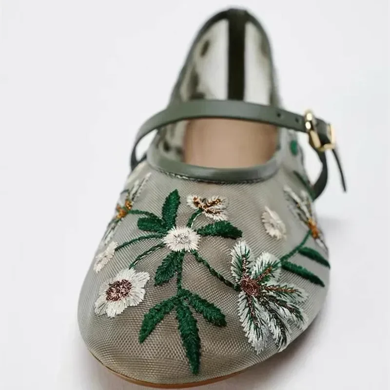 New Mesh Breathable Ballet Flats Women Luxury Designer Embroidered Flower Mary Jane Shoes Light Comfort Low Heeled Summer Flats 6