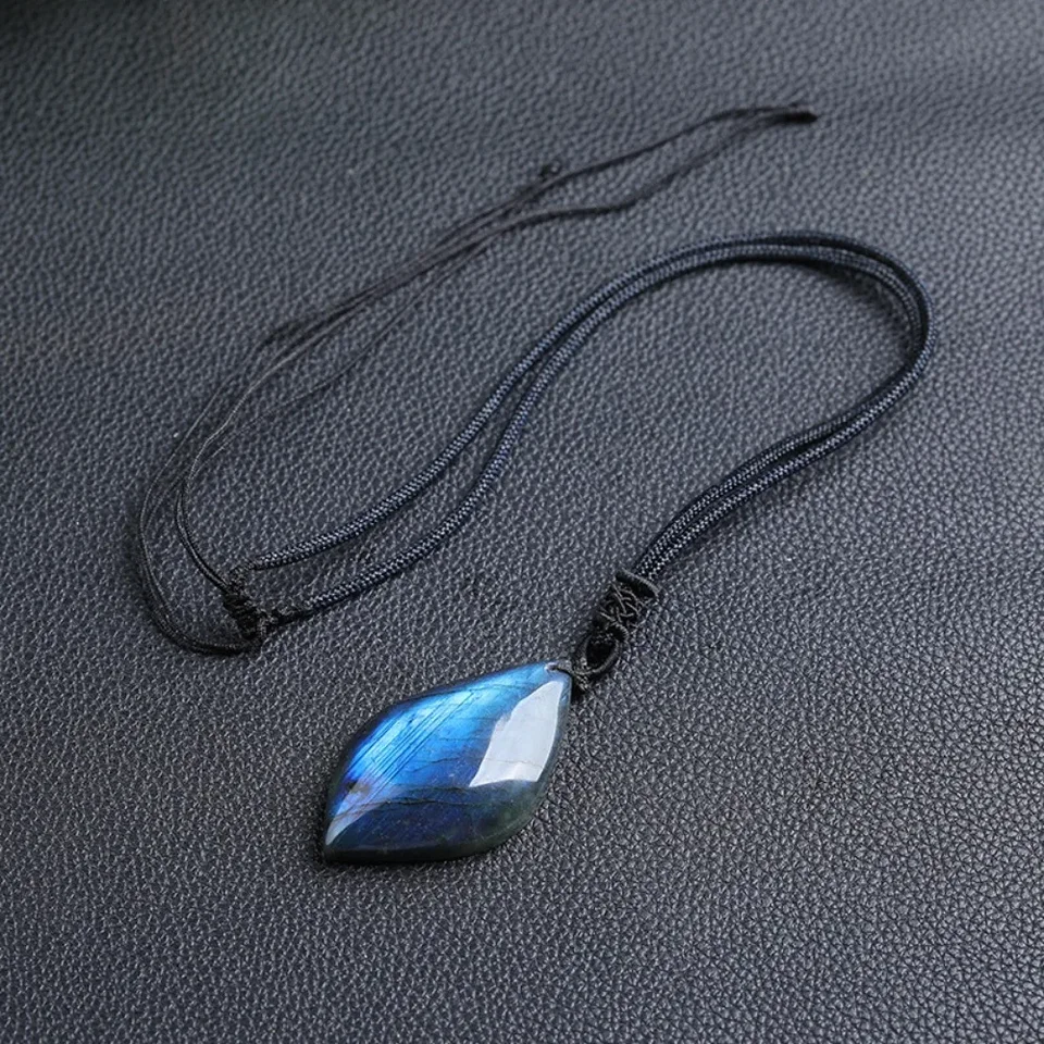 ECSiNG Collana Con Ciondolo In Labradorite Naturale Chiaro Di Luna – Pietra Grezza Su Corda Regolabile, Gioiello Etnico - 3