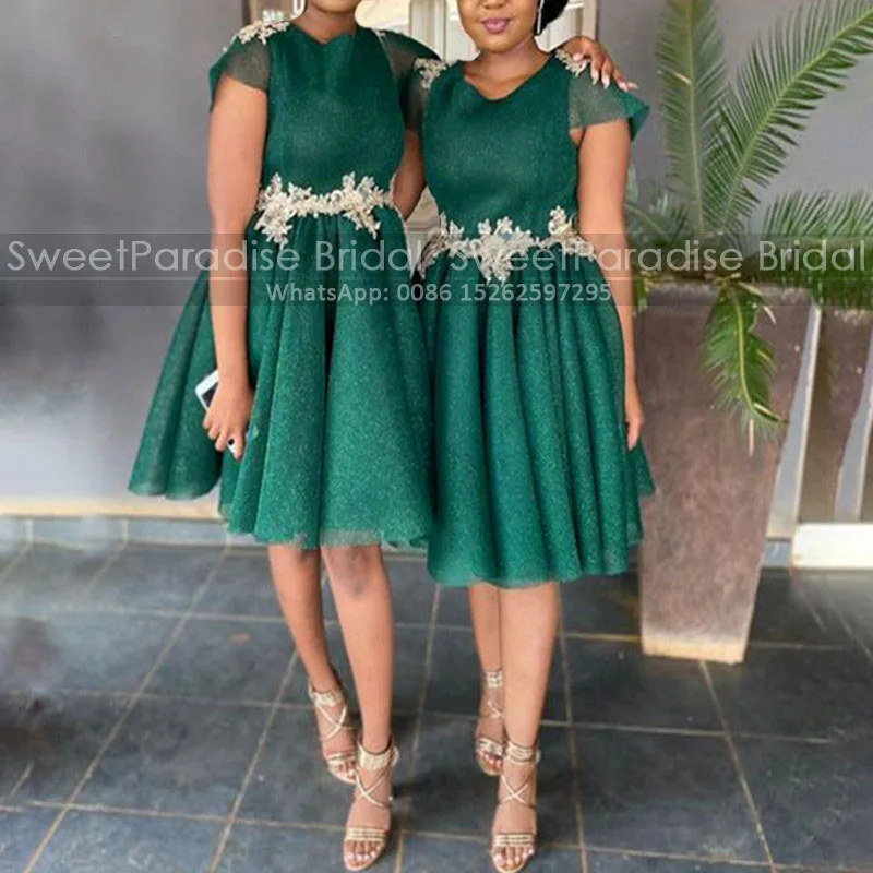 

Sequins Tulle Pleat A Line Bridesmaid Dresses With Appliques Capped Sleeves Emerald Green Knee Length Wedding Party Dress