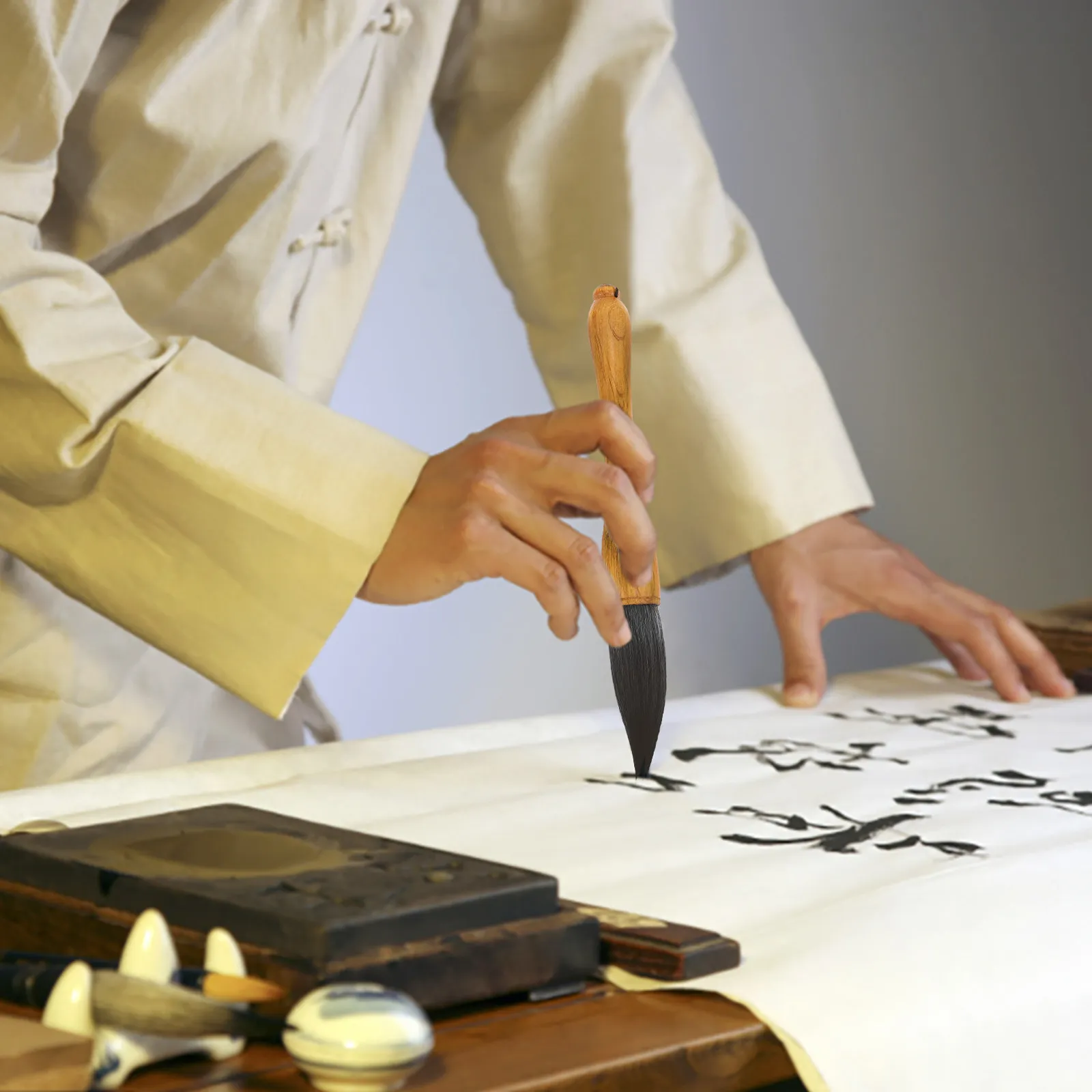 대형 중국 서예 붓펜 고급 재료로 제작되어 서예, 글쓰기, 커플렛, 도구, 그림 그리기에 적합합니다.