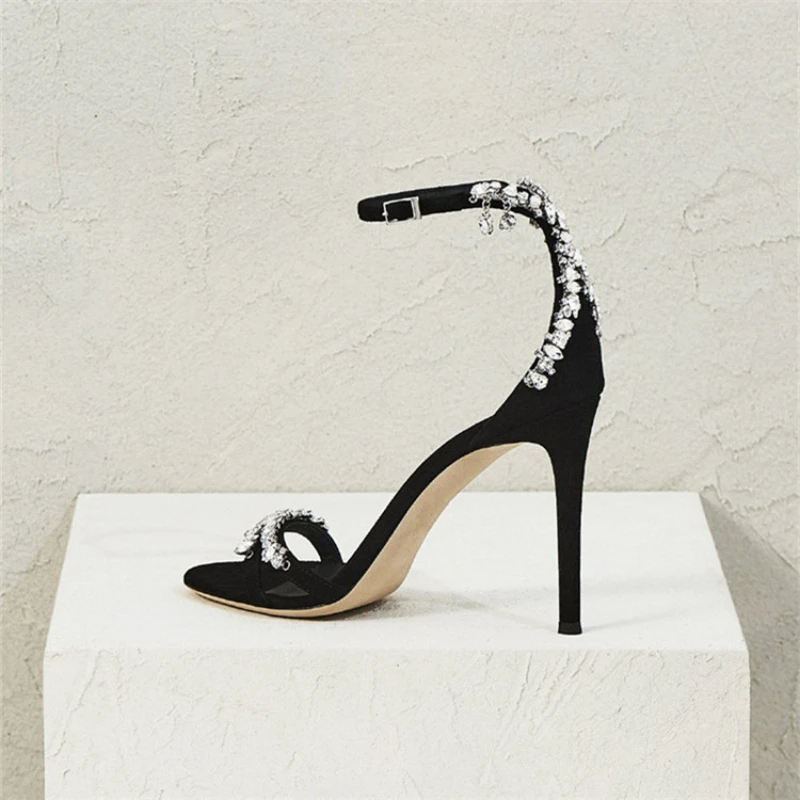

2024 Summer New Water Diamond Chain One line Fairy Sandals Female Thin Heels Black Sexy Open Toe High Heels Female