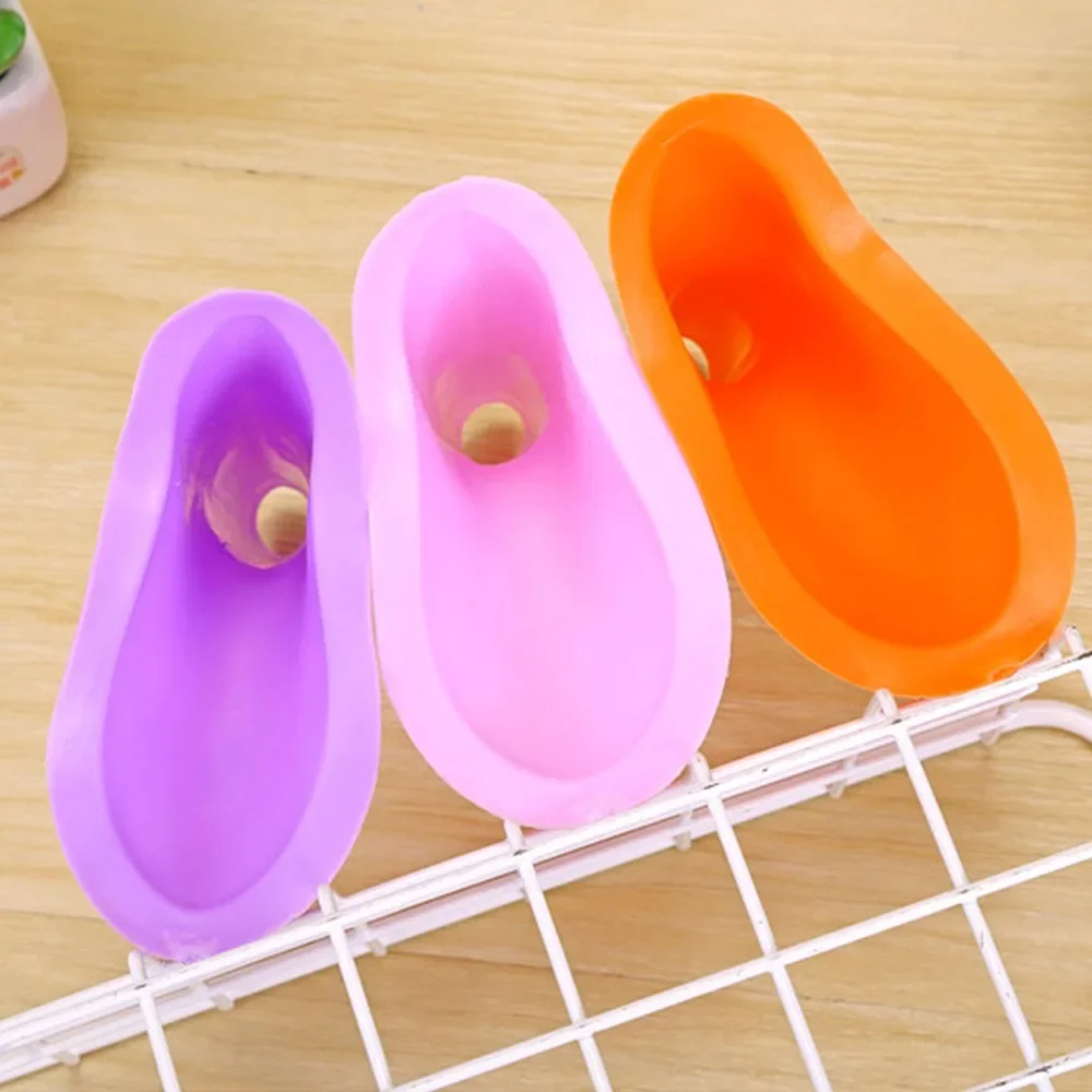 Silicone Pee Funnel for Women Standing Piss Female Urinal for Travel Femme Urinating Device Portable Toilet Emergency Camping