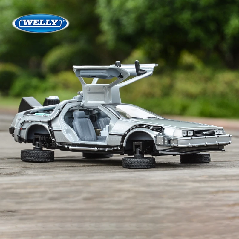 Модель автомобиля WELLY 1:24 модель DeLorean Time Machine Назад в будущее | Игрушки и хобби