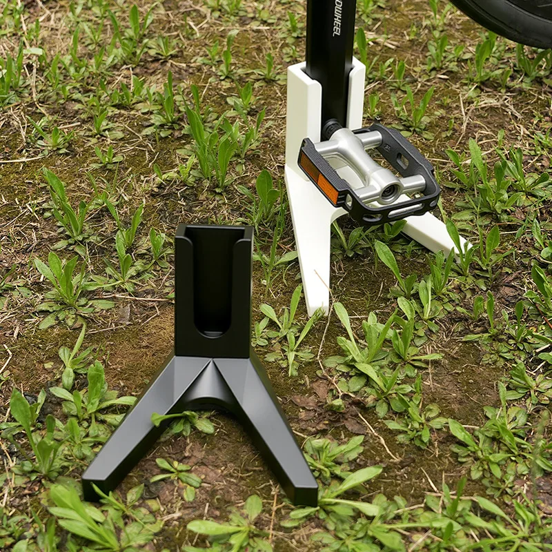 Bicycle Kickstand MTB Mountain Road 26inch Bike pedal Support Stand Rear Kick Stand Support Holder for Road Mountain Bikes
