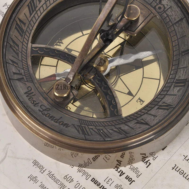 *Retro Nostalgic Brass Solid Copper Sundial Compass Multifunctional Western Antique Ornament
