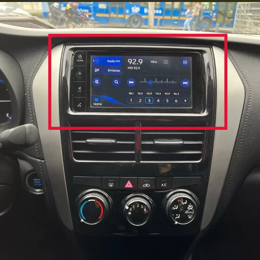 Toyota Yaris South America 용 VKAUTO 2020 2023 Oem 스테레오 애프터 마켓 카메라 CCD HD 주차 백업 반전 카메라 추가