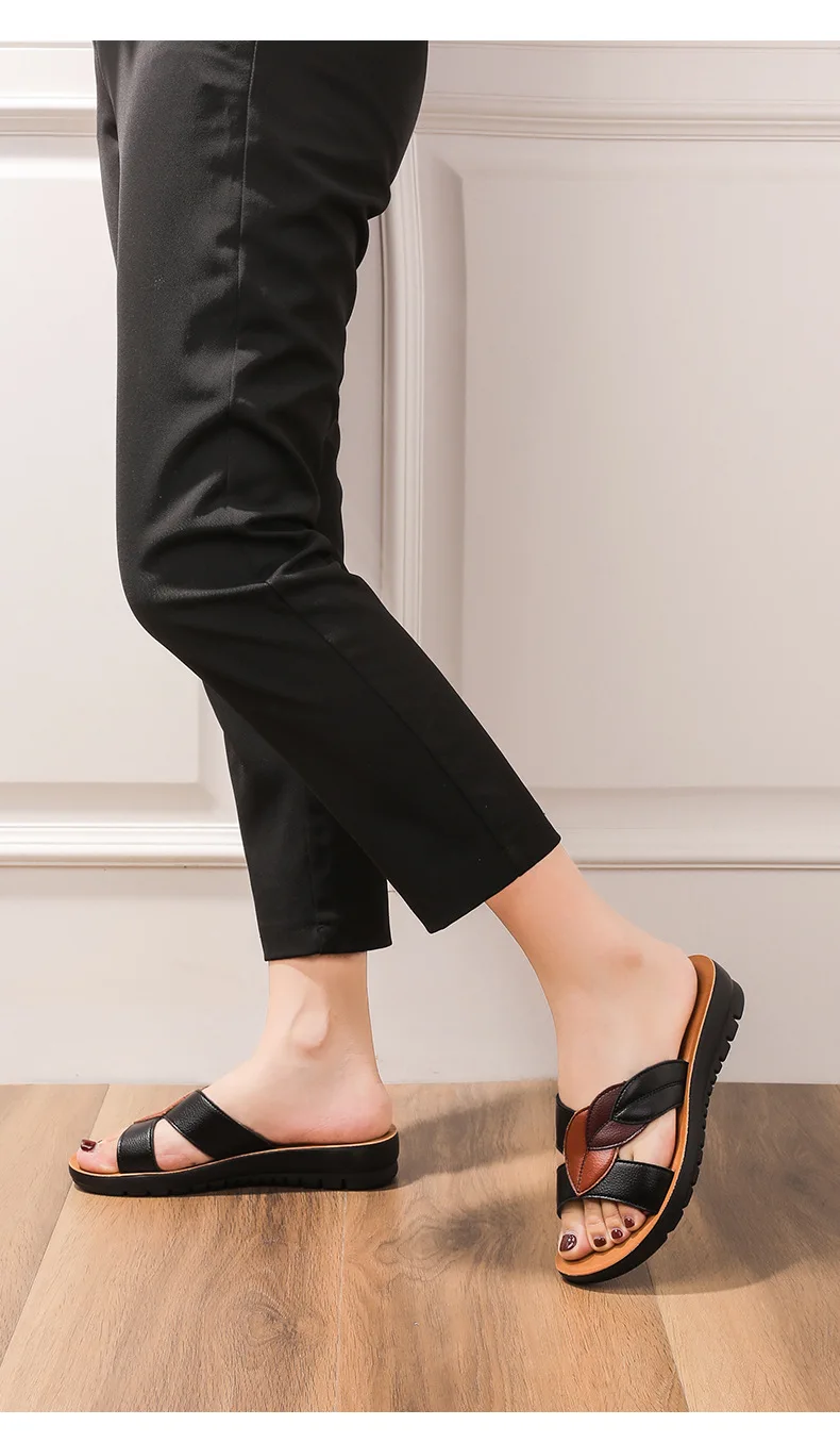 Plus Size 2025 Summer New women Slippers Genuine Leather Open Toe Casual Comfortable women's wedges shoes Mother Slip on Sandals
