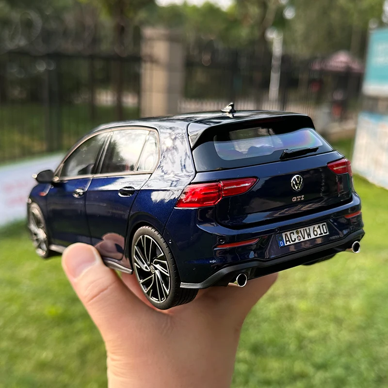 Norev Volkswagen Golf GTI 2020 - Blue Metallic 1:18