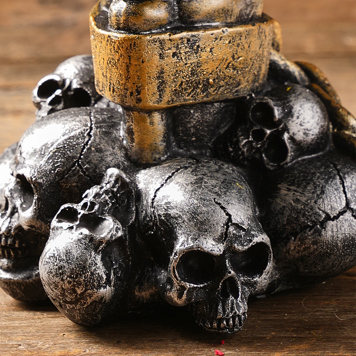 1PC, Halloween party punk-style mechanical white, black gold, and silver-black skull-shaped vases