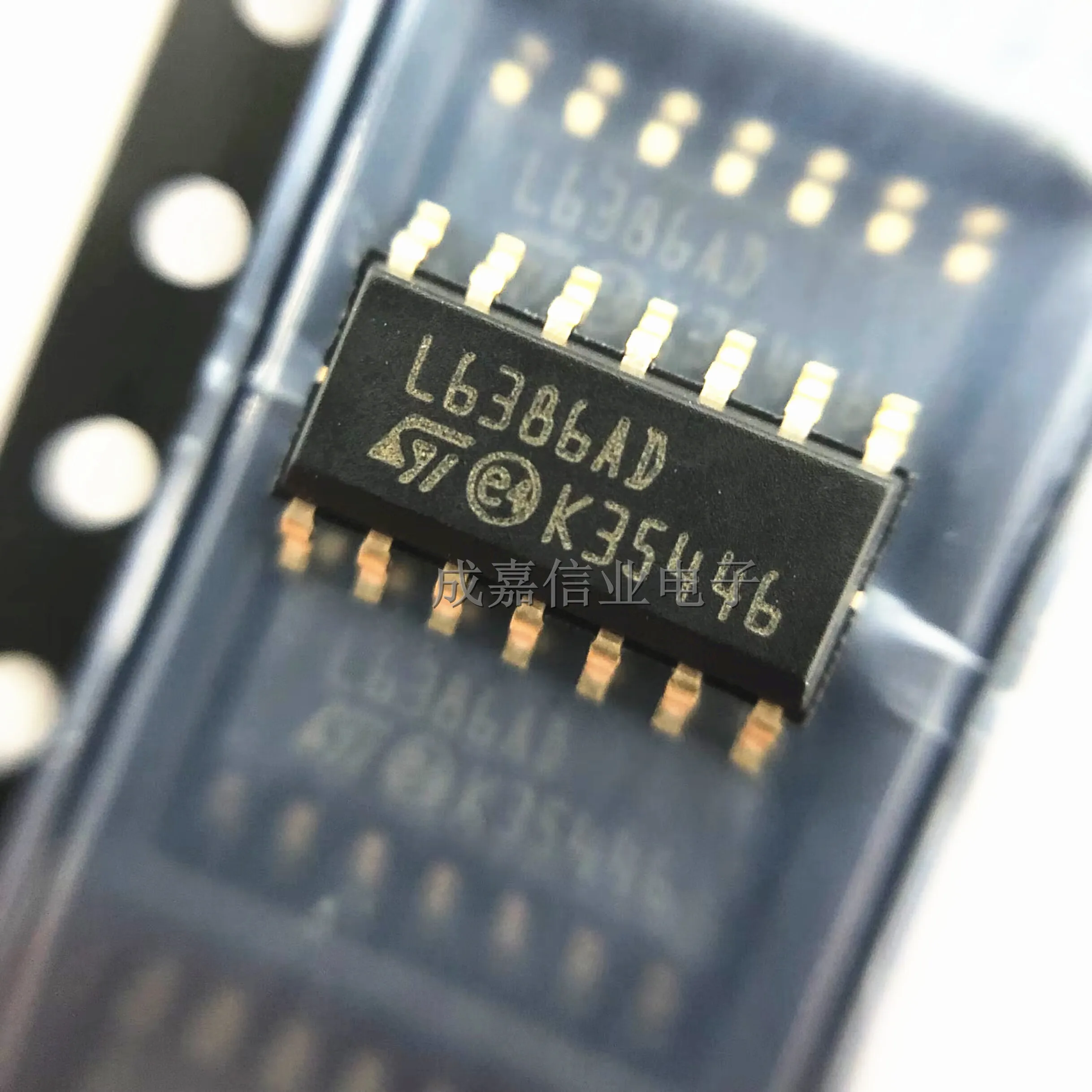 10개/몫 L6386ADTR SOP-14 L6386AD 게이트 드라이버 고전압 HI/LW 측면 드라이버 작동 온도:- 45C-+ 125C
