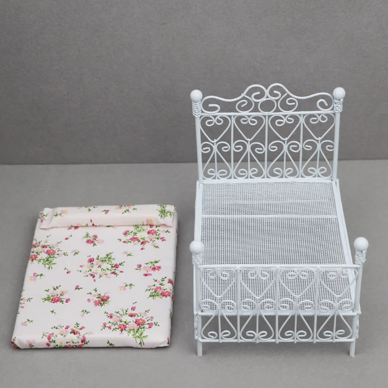 1:12 Dollhouse Mini Single/Double Bed Home Bedroom Furniture Toy Gift Living Room Furniture Model Beautiful Handmade Iron Toy 4