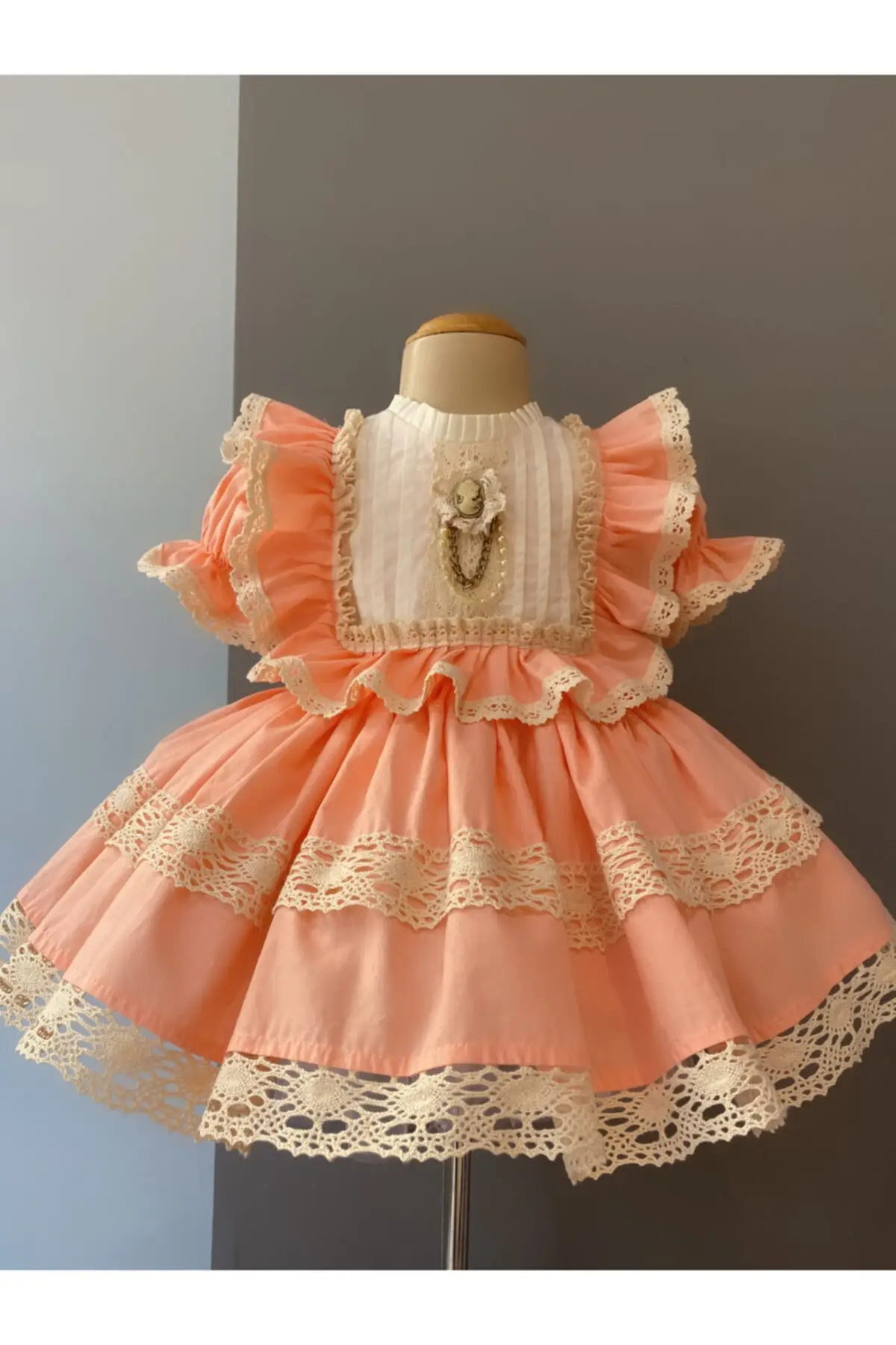 

Salmon Vintage Girl Lacy Dress Pink Clothing