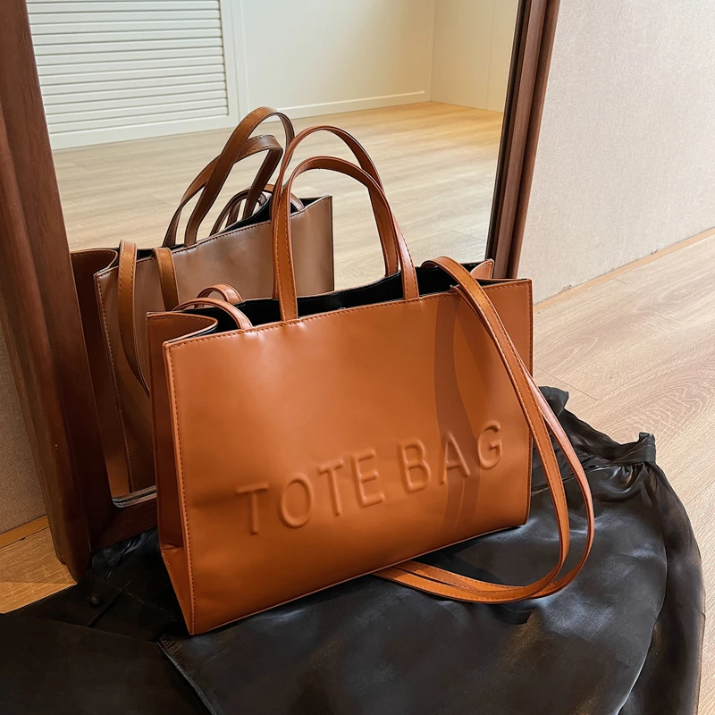 PlatiNum Designer Tote Bag Details
