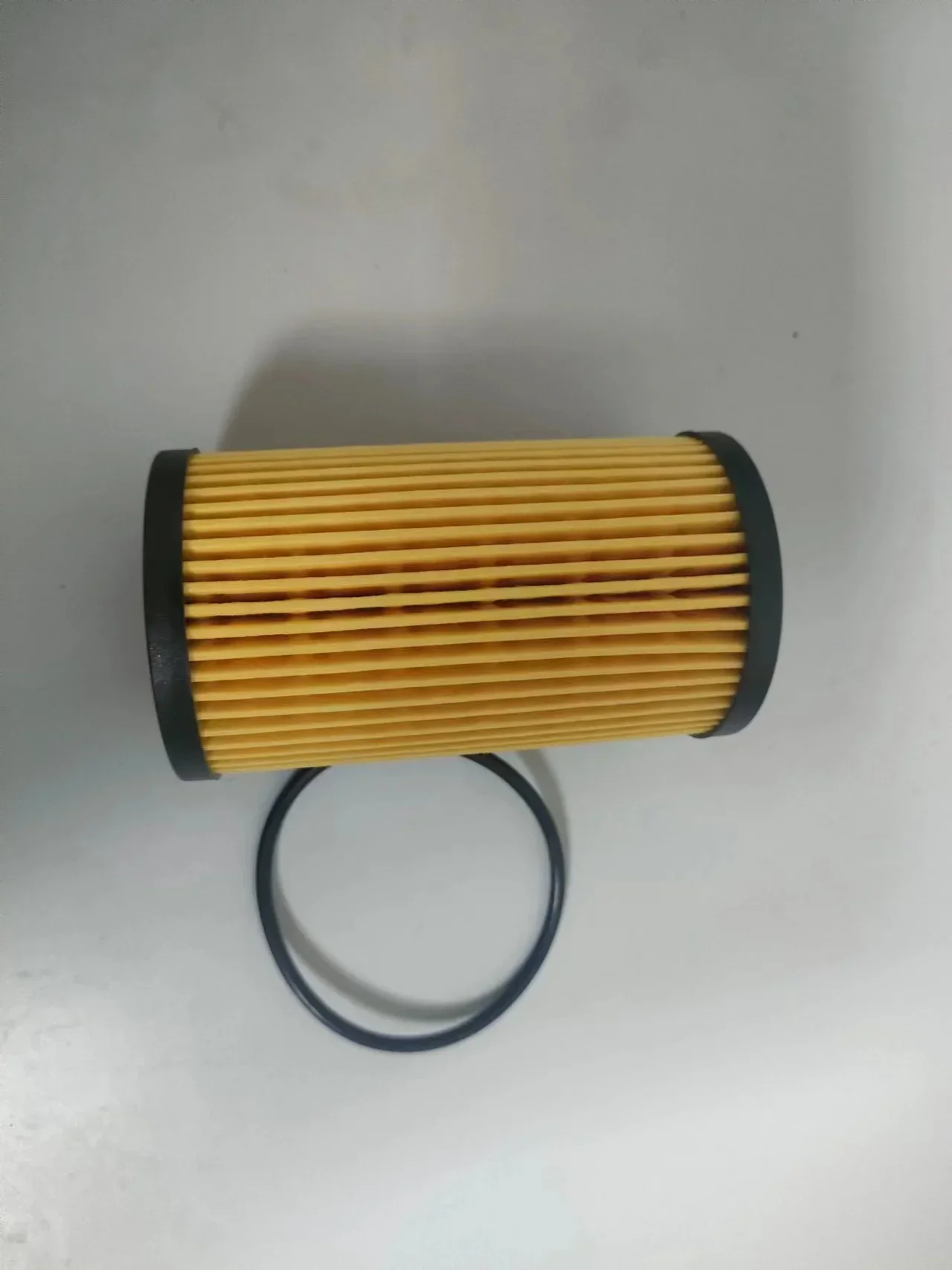 Oil Filter LR073669 For LAND ROVER DISCOVERY DEFENDER RANGE ROVER EVOQUE JAGUAR XF XE F-PACE E-PACE G4D36A692AA JDE37128