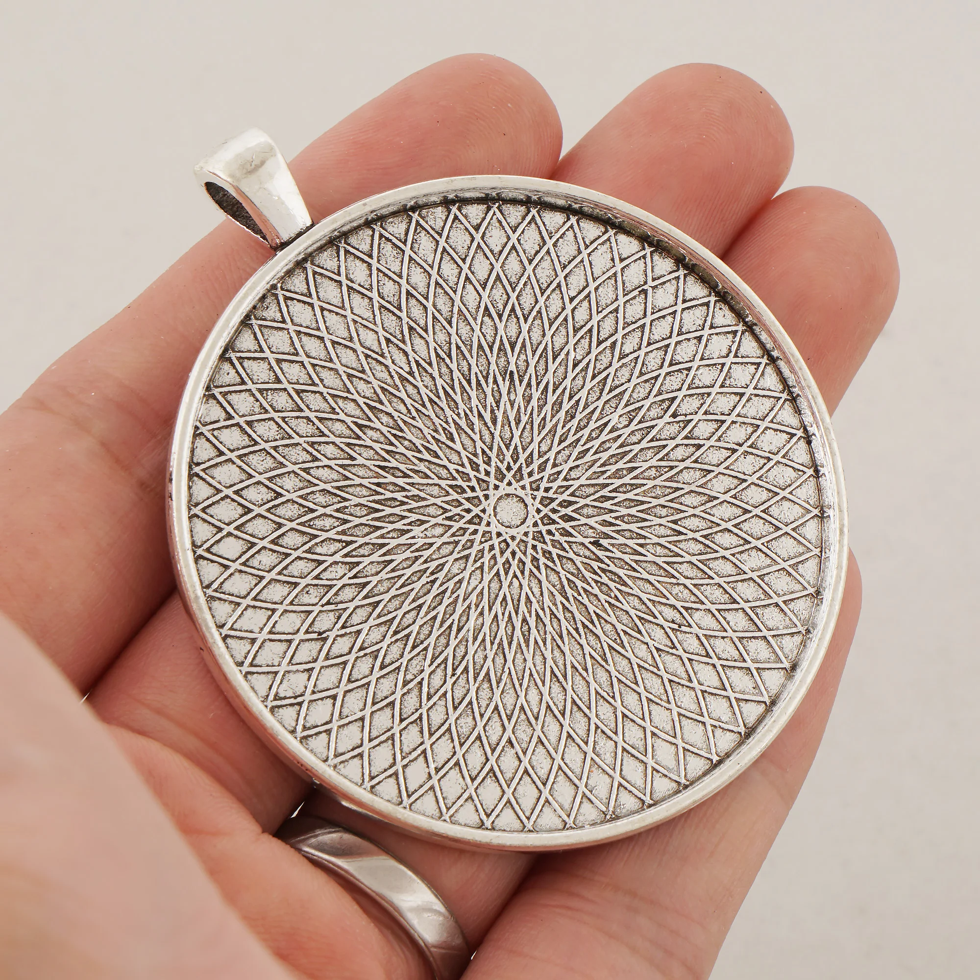 5pcs 50mm Round Pendant Bezel 2'' Silver Pendant Tray Cameo Cabochon Base Setting Pendants for Jewelry Making Creation Diy