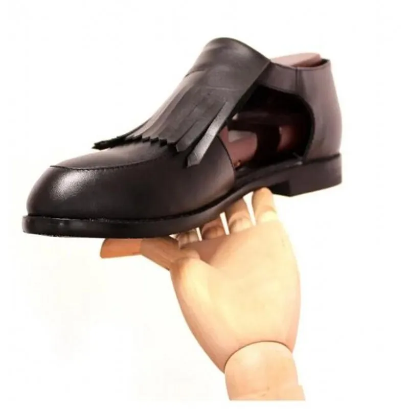 Handmade Cow Tassel Gladiators Men's Classic Slip on British Style Flat heel Genuine leather Cut out Retro Sandals
