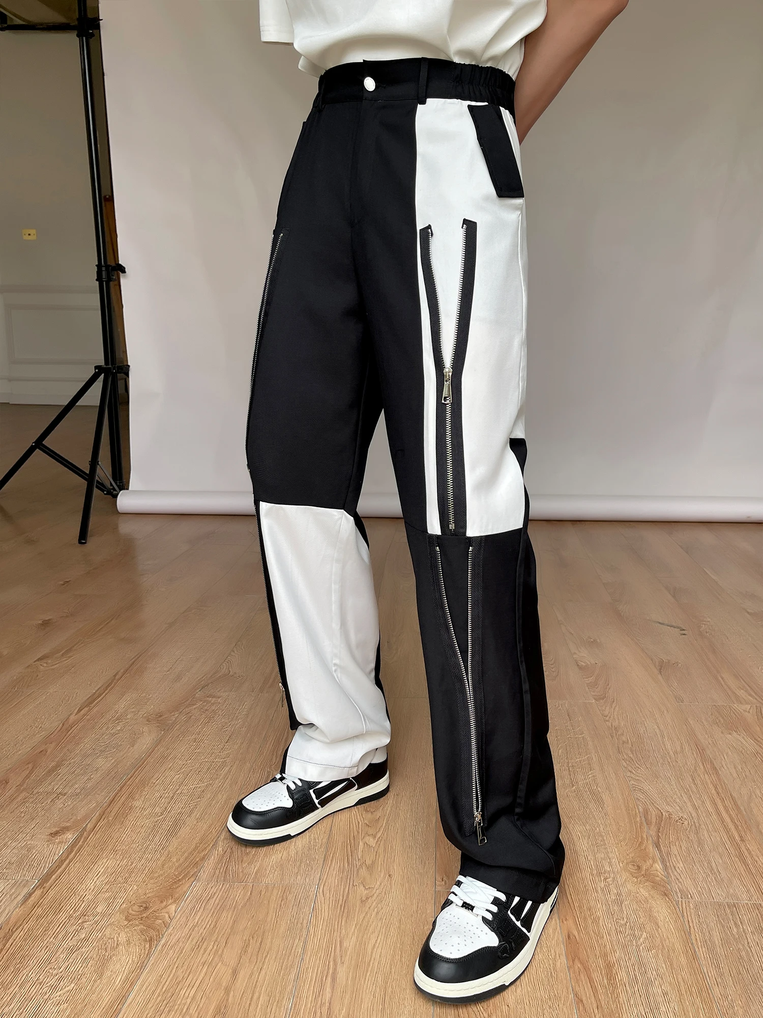 

27-46 New 2022 Men Clothing GD Hair Stylist Design Neutral Black and White Stitched Zip Casual Pants Plus Size Singer Costumes