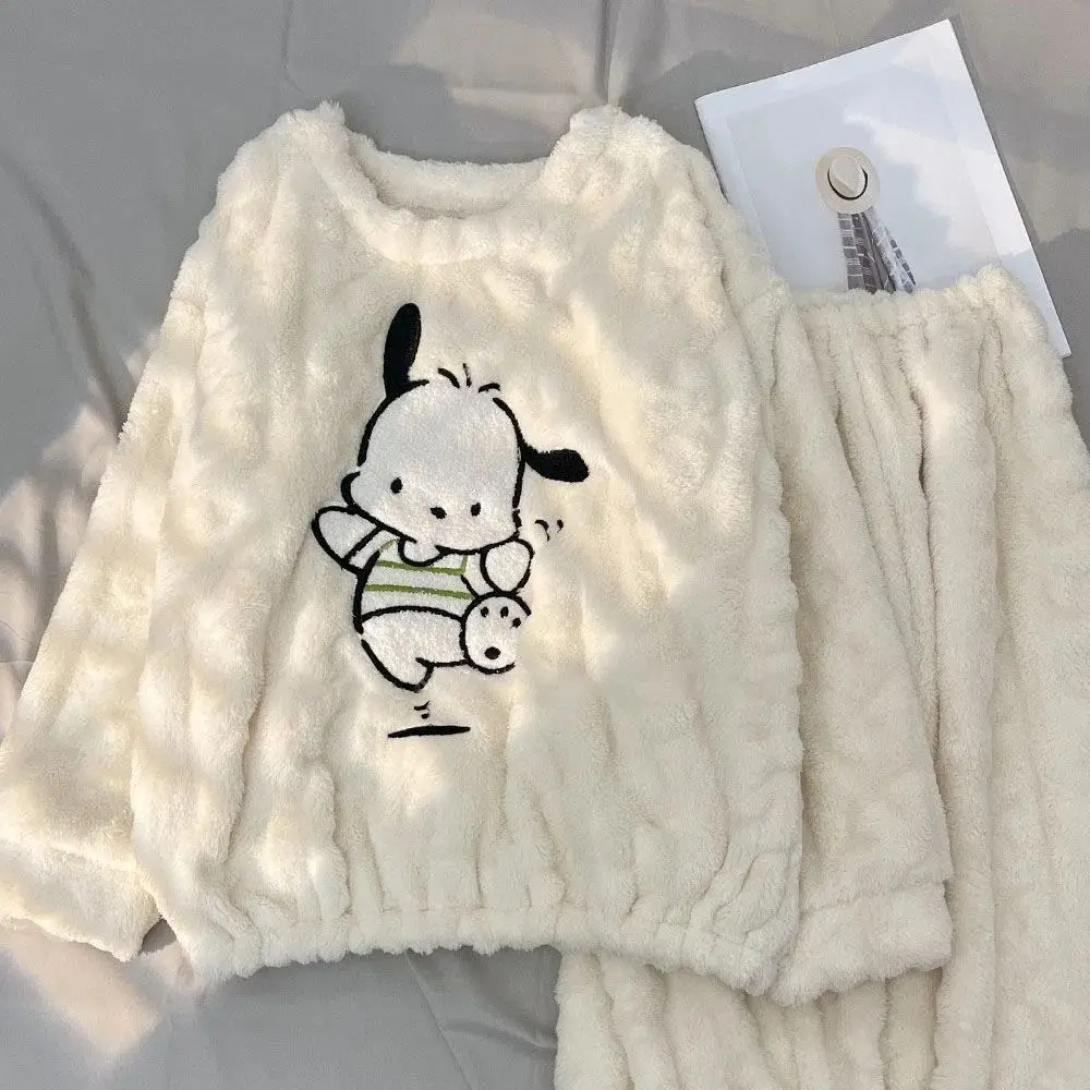 

Пижама Sanrio Pachacco Kawaii из кораллового бархата, женская утепленная бархатная Милая Студенческая одежда с круглым вырезом для дома