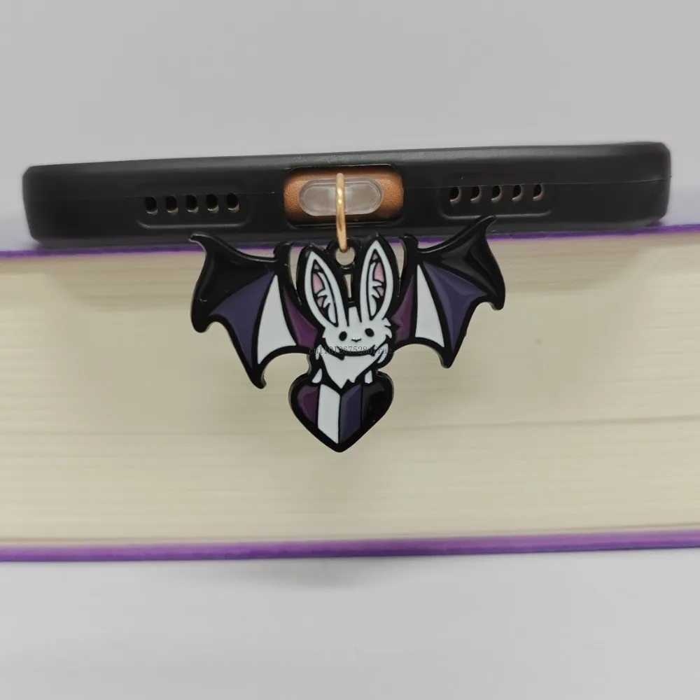 Halloween Bat Phone Dust Plug Charm – Festive Charge Port Accessory with Dust Protection