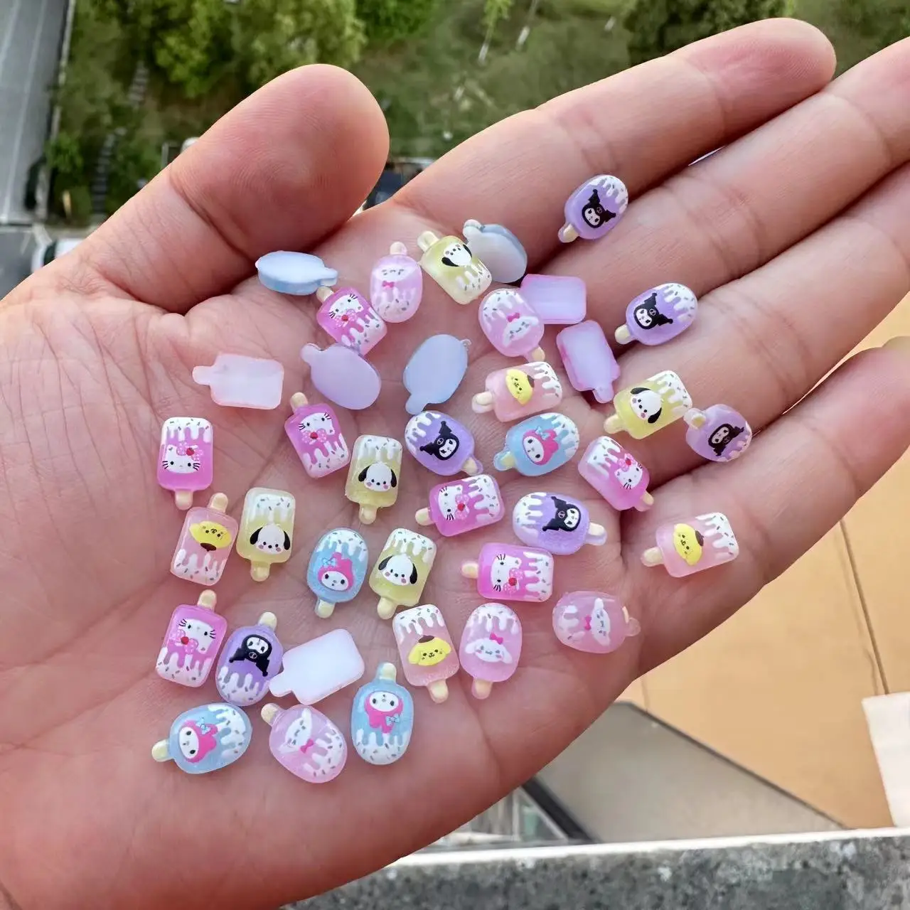

50Pcs Kawaii Anime Sanrio Hello Kitty Kuromi Rhinestone Charms Diy Nail Art Accessories For Y2K Cute Phone Case Decoration Nails