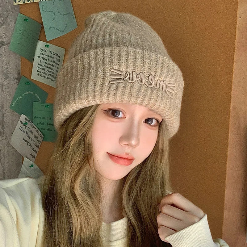 1Pieces Autumn And Winter Pile Hat Fashion Wool Knitted Hat Loose Large Head Circumference Show Face Mountaineering Hat