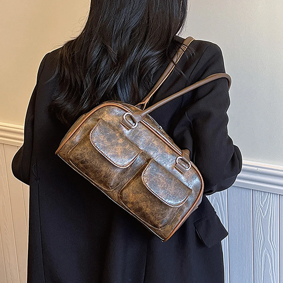 レアデザイン✴︎エナメルレザーボストン2wayショルダーy2kグランジ平成ギャル y2k平成ギャル 白いショルダーバッグ アニメ ボストンバッグ グランジ