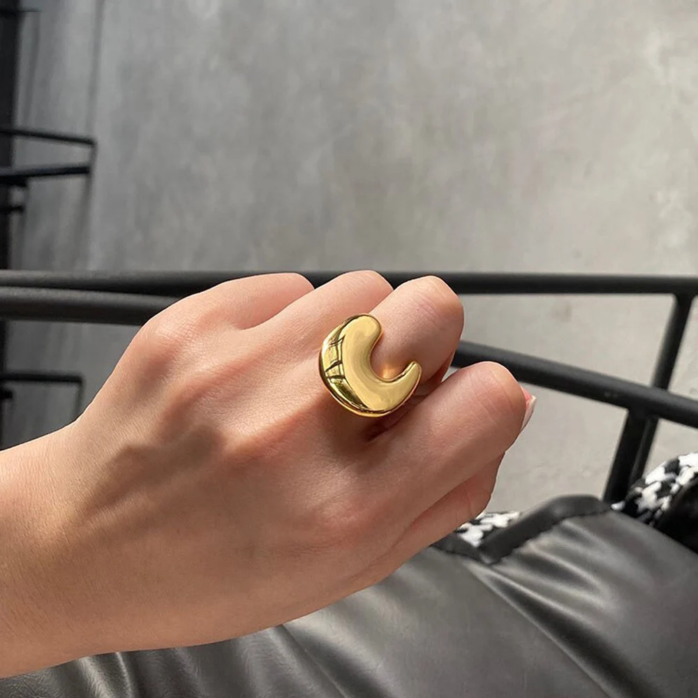 The Classic Gold 22 KT Vanki Finger Ring — KO Jewellery