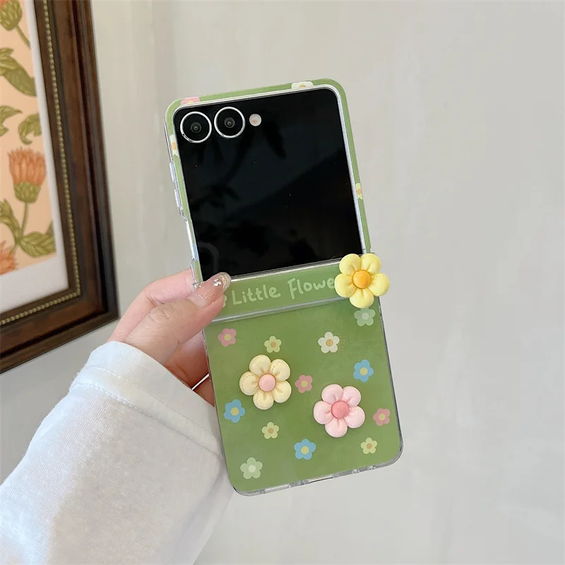 Charming 3D Flower Green Phone Case with Beaded Lanyard - Foldable Protective Cover
