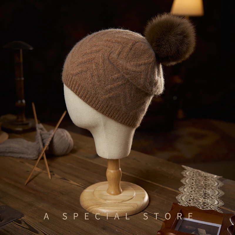 Рисунок 5 - Зимняя Новая модная женская шапка