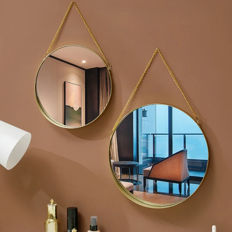 Рисунок 2 - Креативные настенные декоративные зеркала