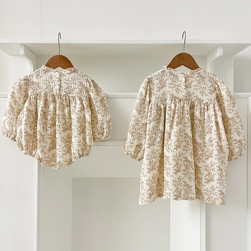 New Sisters Dress Infant Baby Girls Lace Collar Dress Rompers Kids Girls Vintage Flowers Princess Dress Family Clothes Rompers 2
