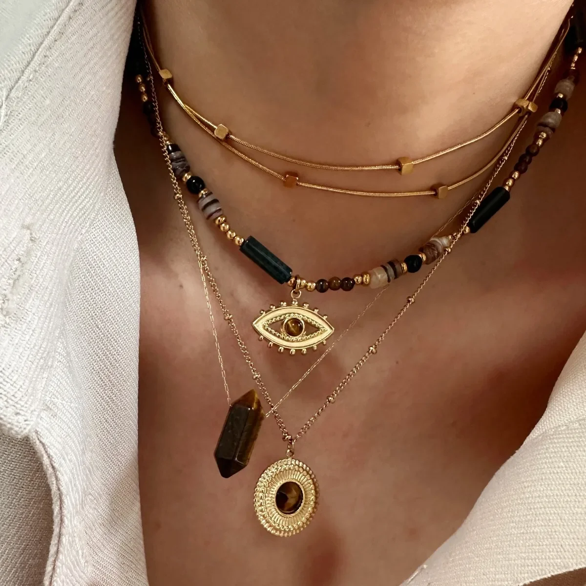 

Fashion Merad Wind Natural Stone Necklace Choker Stainless Steel Chain Devil's Eye Pendant for Women Vintage Jewelry Gift
