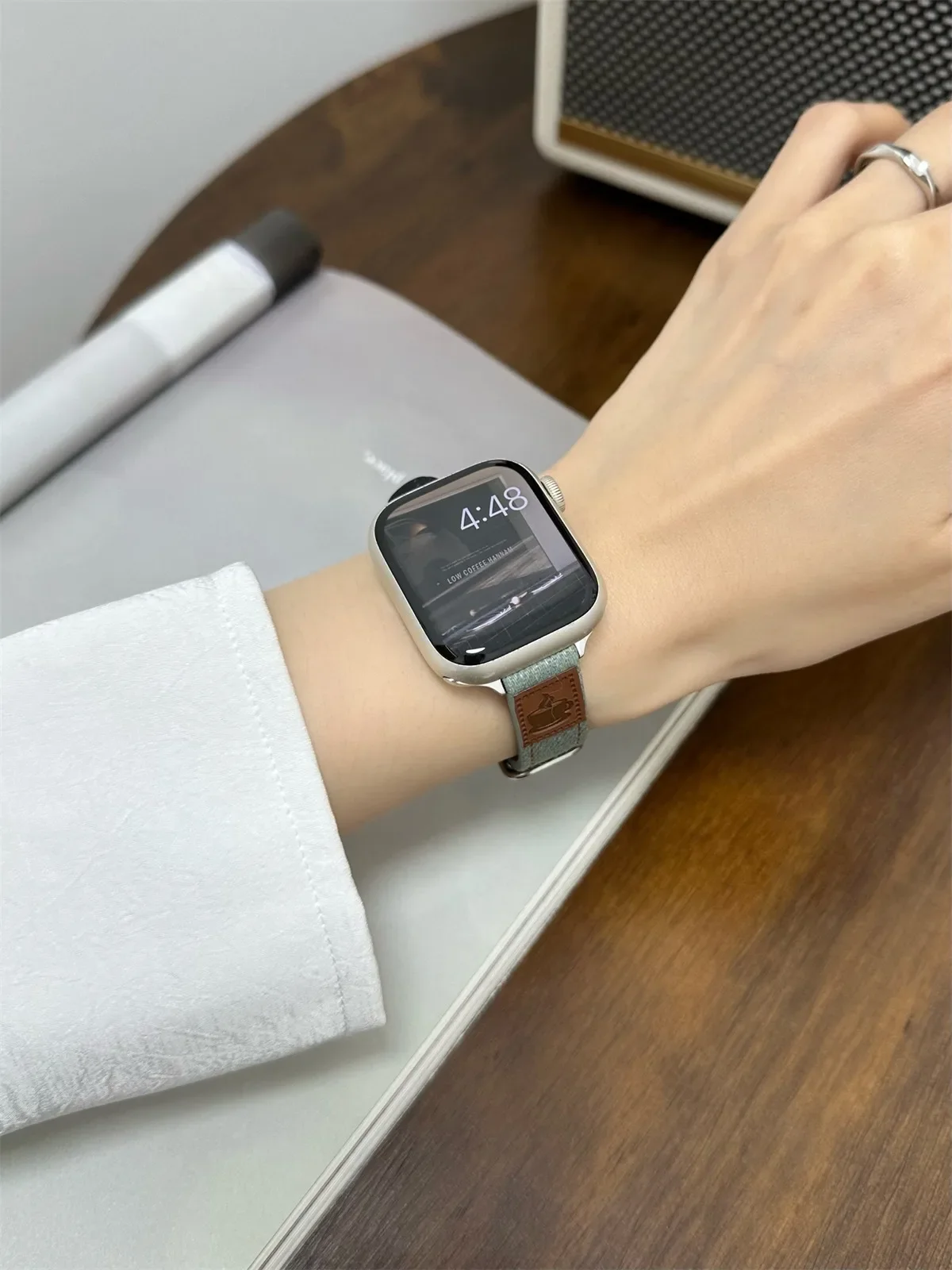 Bracelet de montre pour iWatch 42/44/45/46/49 mm 38/40/41 mm Bracelet de montre tendance en cuir PU pour montres de la série Ultra2 Série 10/9/8/7/6/5/4/3/2/1_voghion.com