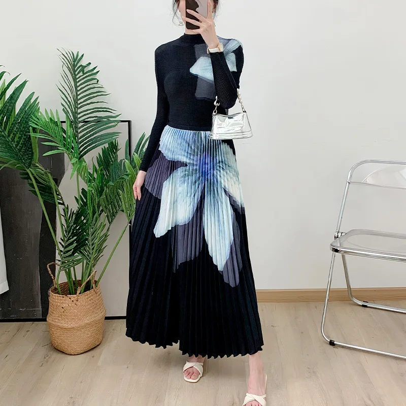 

COZOK Fashionable Floral Print Summer 2024 New Women's Clothing Pleated Temperament High Waisted Two-piece Set WT6064