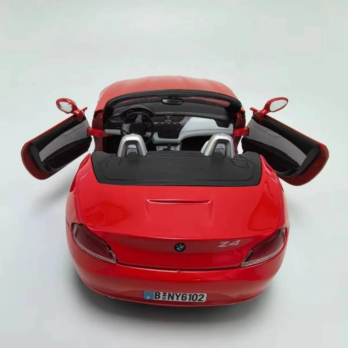 Motormaxtoy 1:24 BMW Z4 Roadster Alloy Car Diecasts & Toy Vehicles Car Model Miniature Scale Model Car Toys For Children 2