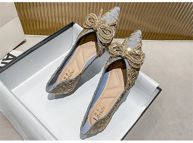 Plus Size 35-43 Women Pointed Toe Flats Bling Diamond Bowknot Wedding Shoes Fashion Ballet Flat Shoes Sweet Girl Ladies Shoes