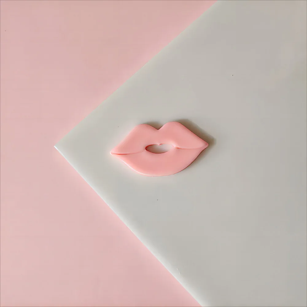 Christmas House/Sexy Red Lips Shape Polymer Clay Cutters Cutting Molds DIY Jewelry Decoration Making