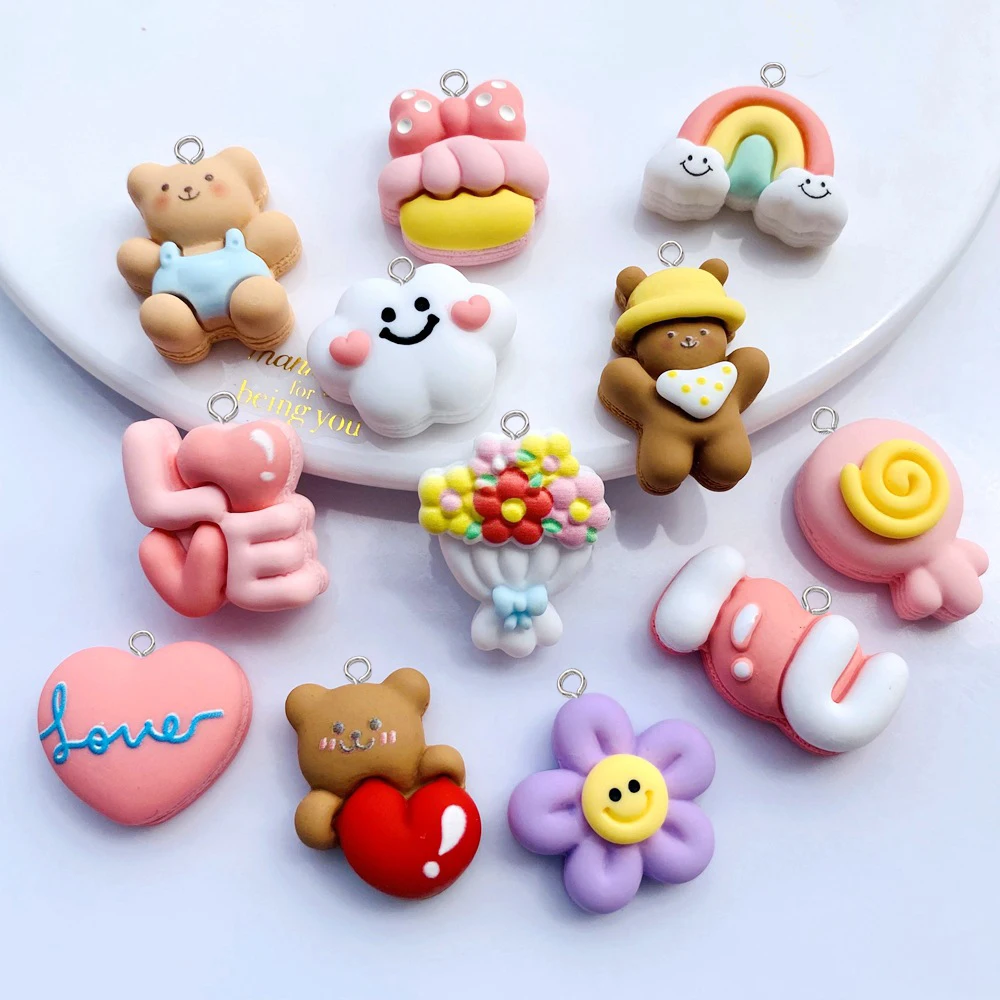 100Pcs Kawaii Cartoon Resina Macaron Cuore Orso Fiori Ciondolo Con Ciondolo Per Orecchini Portachiavi Gioielli Che Fanno Accessori