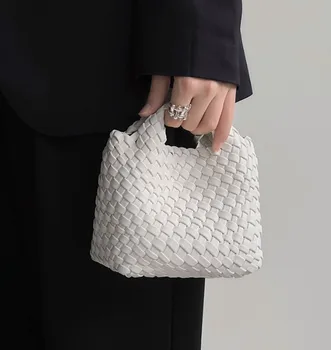 Pochette da sera femminile Borsa tote intrecciata a secchiello Borsa da donna di lusso in PU 2025 in vendita di medie dimensioni Borsa per maglieria a mano Borsa con catena a nastro