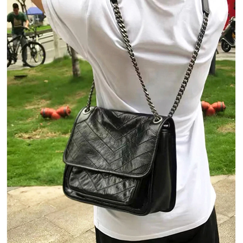 Luxuriöse Echtleder-Umhängetasche Hochwertige Luxusmarke Damen Einzel-Schultertasche Retro Plissierte Niki-Ketten-Hobo-Tasche