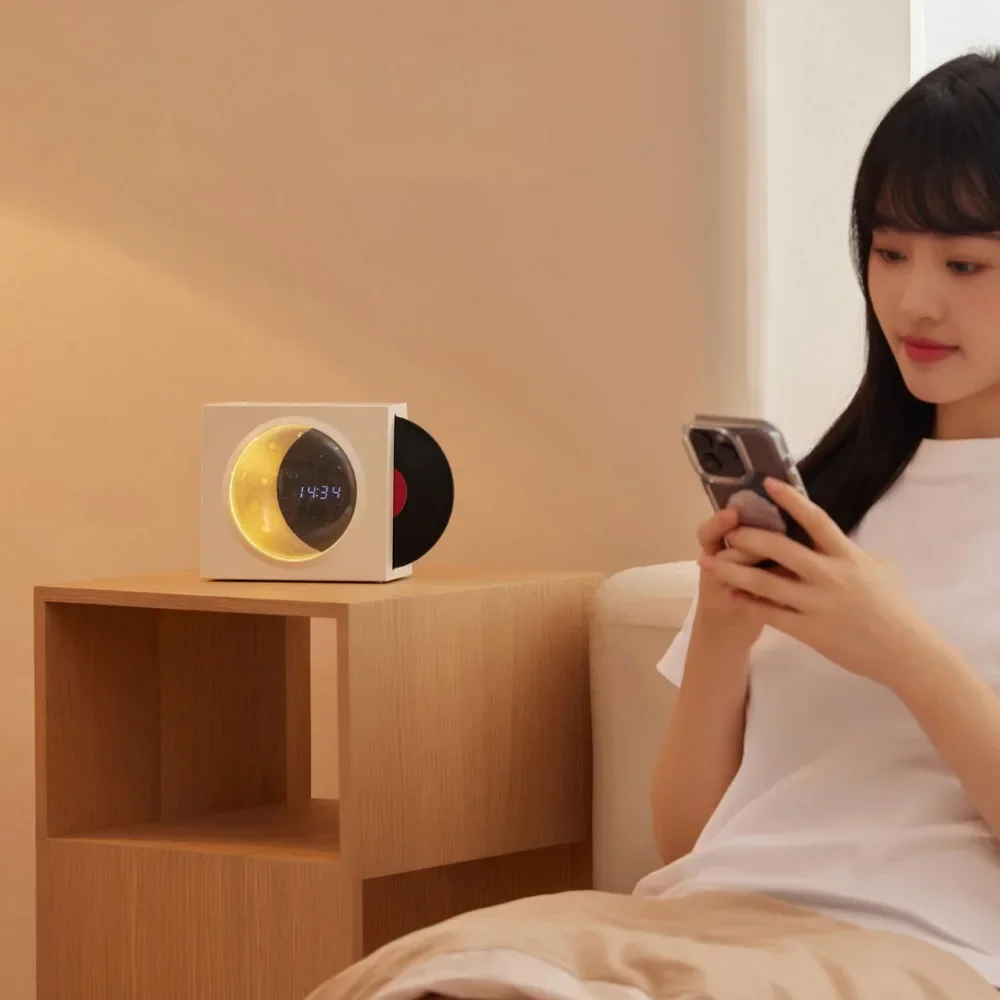 

Часы-Будильник в виде Луны, Звездные, Bluetooth, ночные светильники, винтажные Настольные Цифровые часы с пленкой, подарок для взрослых и детей, домашний декор
