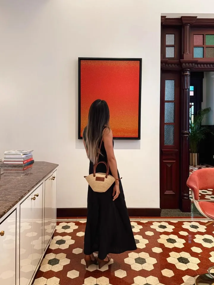 Vintage Style Straw Baskets Bag Raffia Circle Rattan Material Woven Shoulder Bag Handmade Woven small Beach Bag