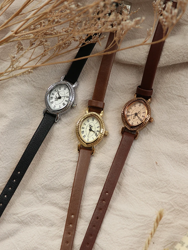 Vintage Leather Women Watches Brown Retro Roma Dial Quartz  display picture 1