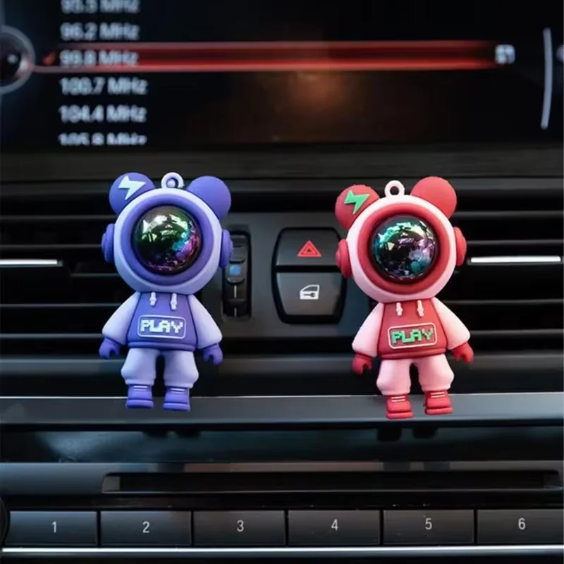 Air freshener Car Air Outlet Perfume Clips Cartoon Astronaut Air-Conditioning Outlets Aromatherapy Clip Interior Accessories